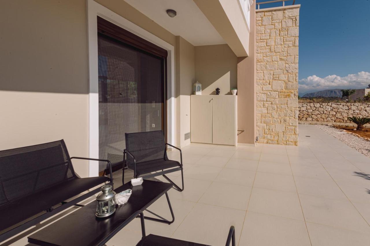 Harmony Deluxe Villa With Sea Mountain View Kambanion Exterior photo