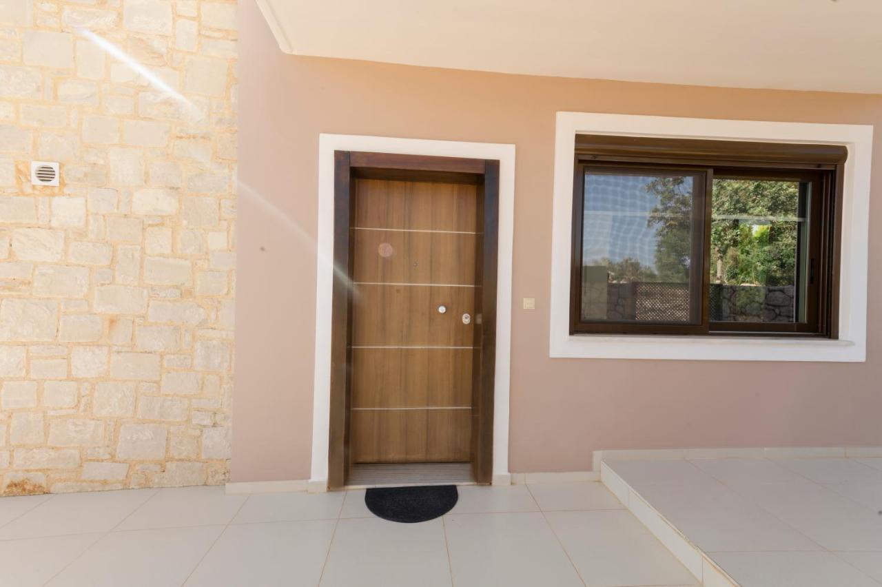 Harmony Deluxe Villa With Sea Mountain View Kambanion Exterior photo